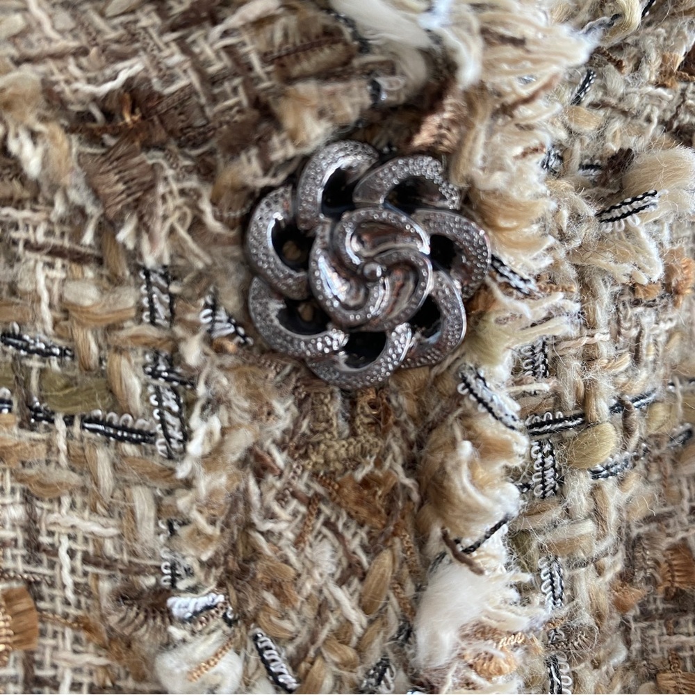 Tweed Chic Wool Jacket - Picture 5 of 9